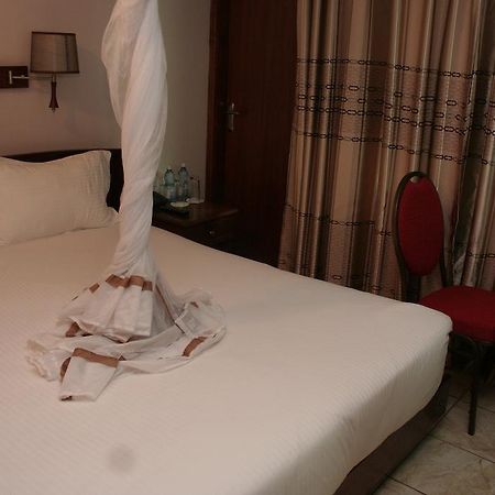 Sunrise B&B ไนโรบี ภายนอก รูปภาพ