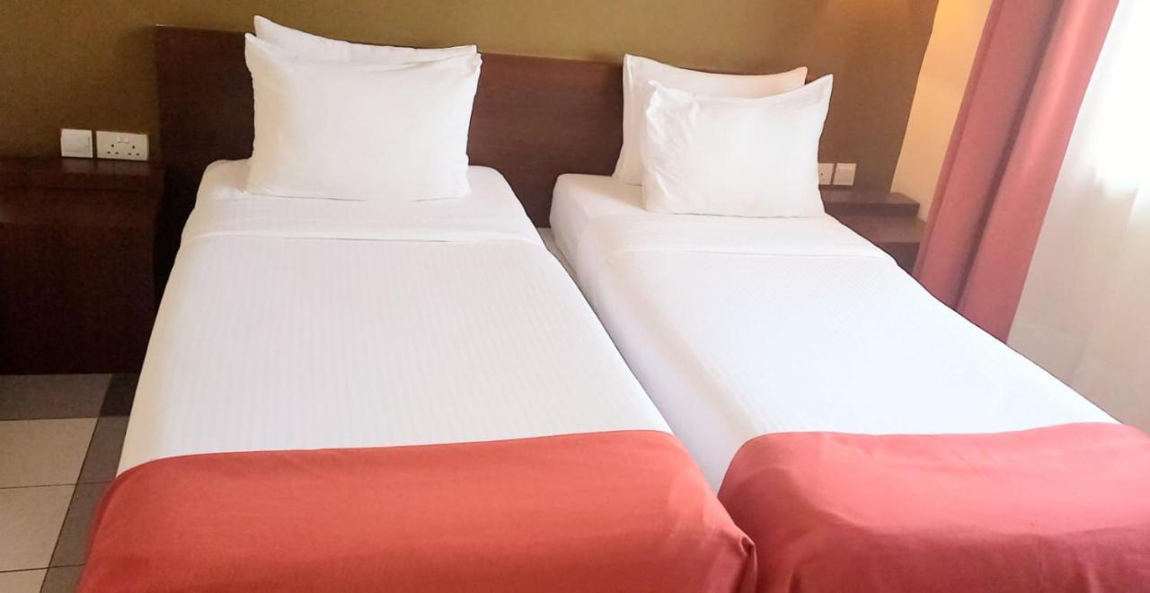 Sunrise B&B ไนโรบี ภายนอก รูปภาพ