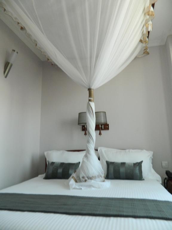 Sunrise B&B ไนโรบี ภายนอก รูปภาพ