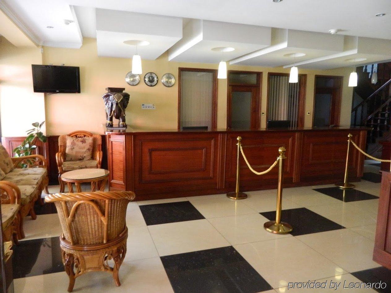 Sunrise B&B ไนโรบี ภายนอก รูปภาพ
