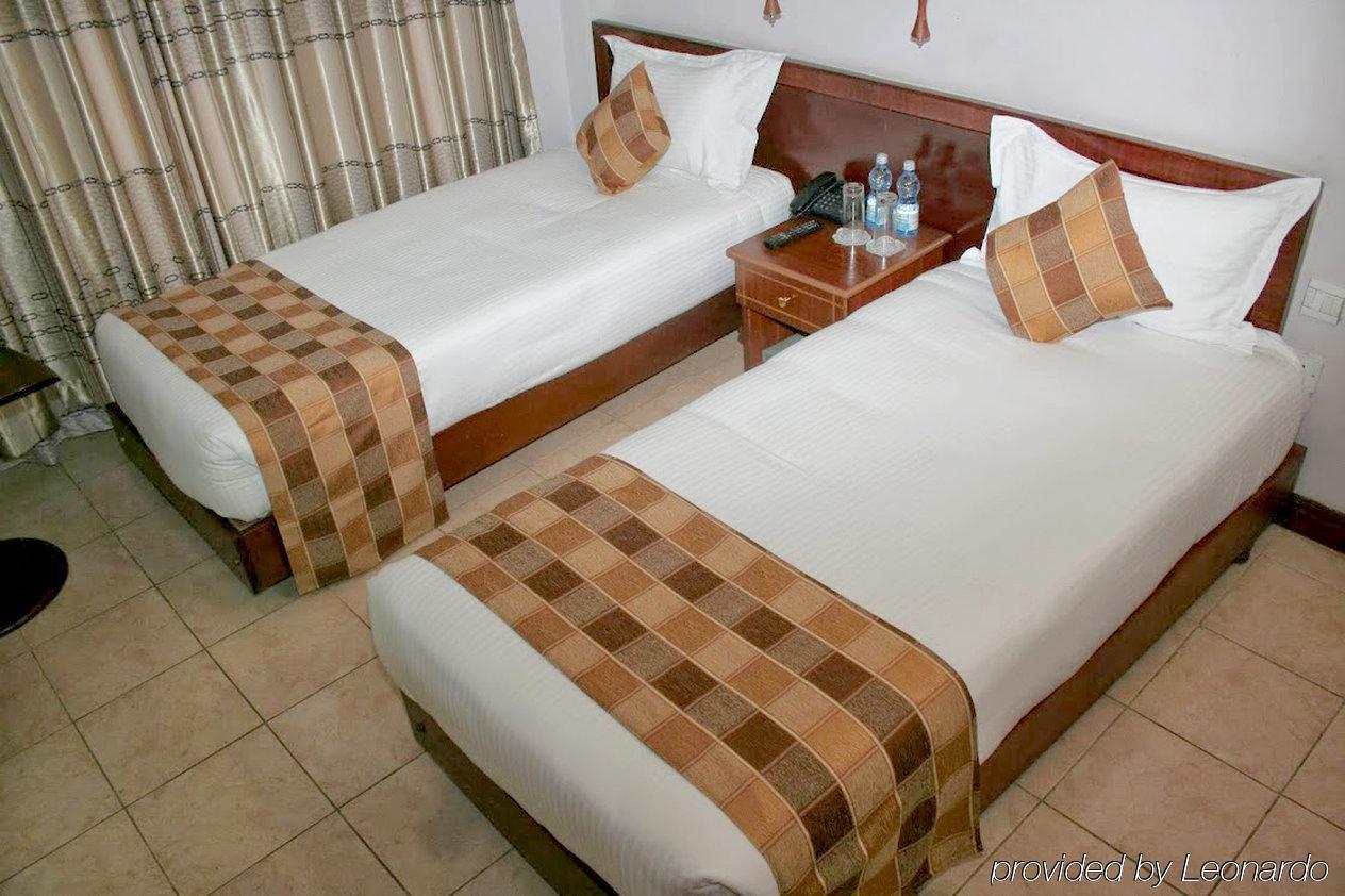 Sunrise B&B ไนโรบี ภายนอก รูปภาพ