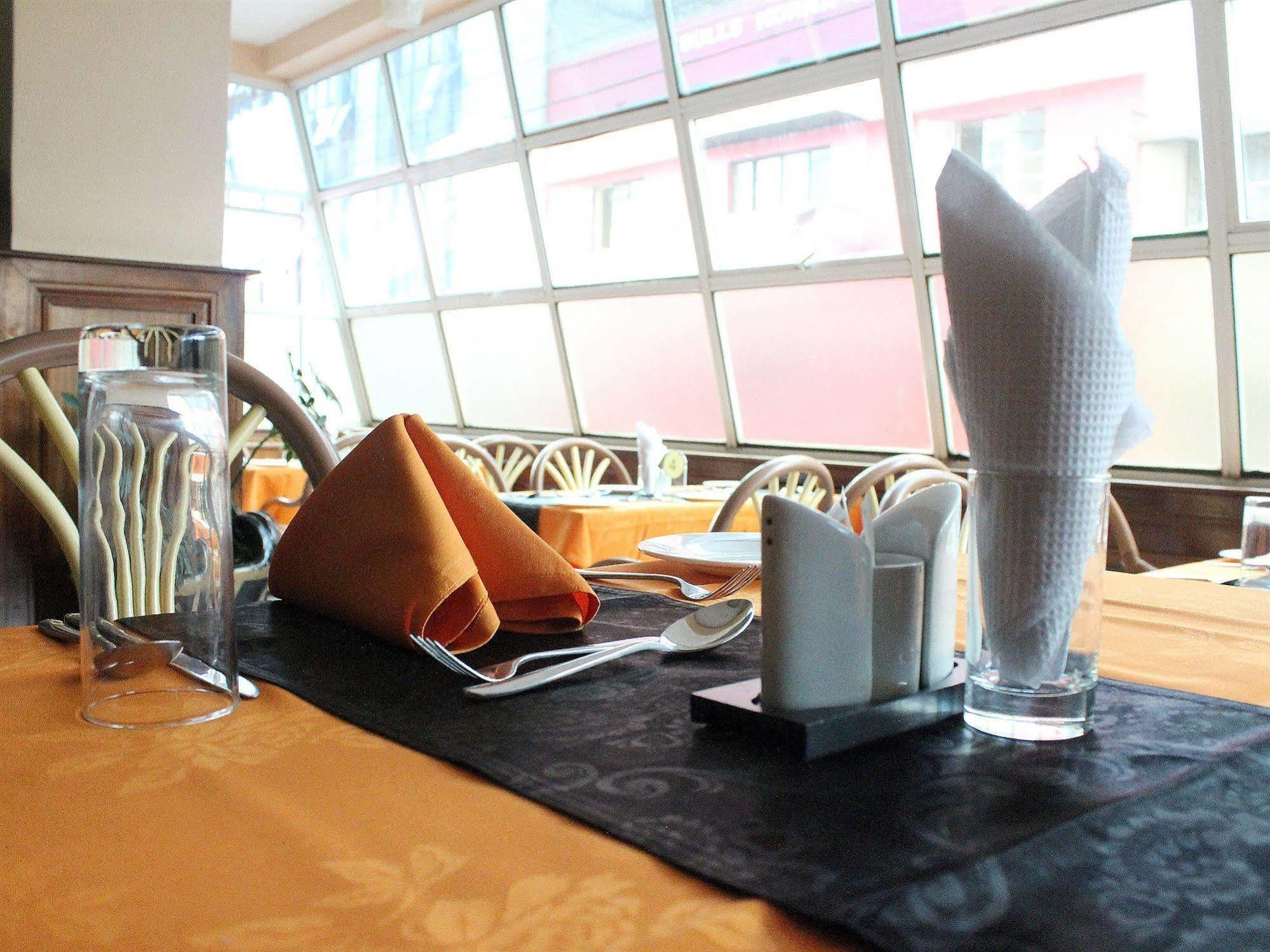 Sunrise B&B ไนโรบี ภายนอก รูปภาพ