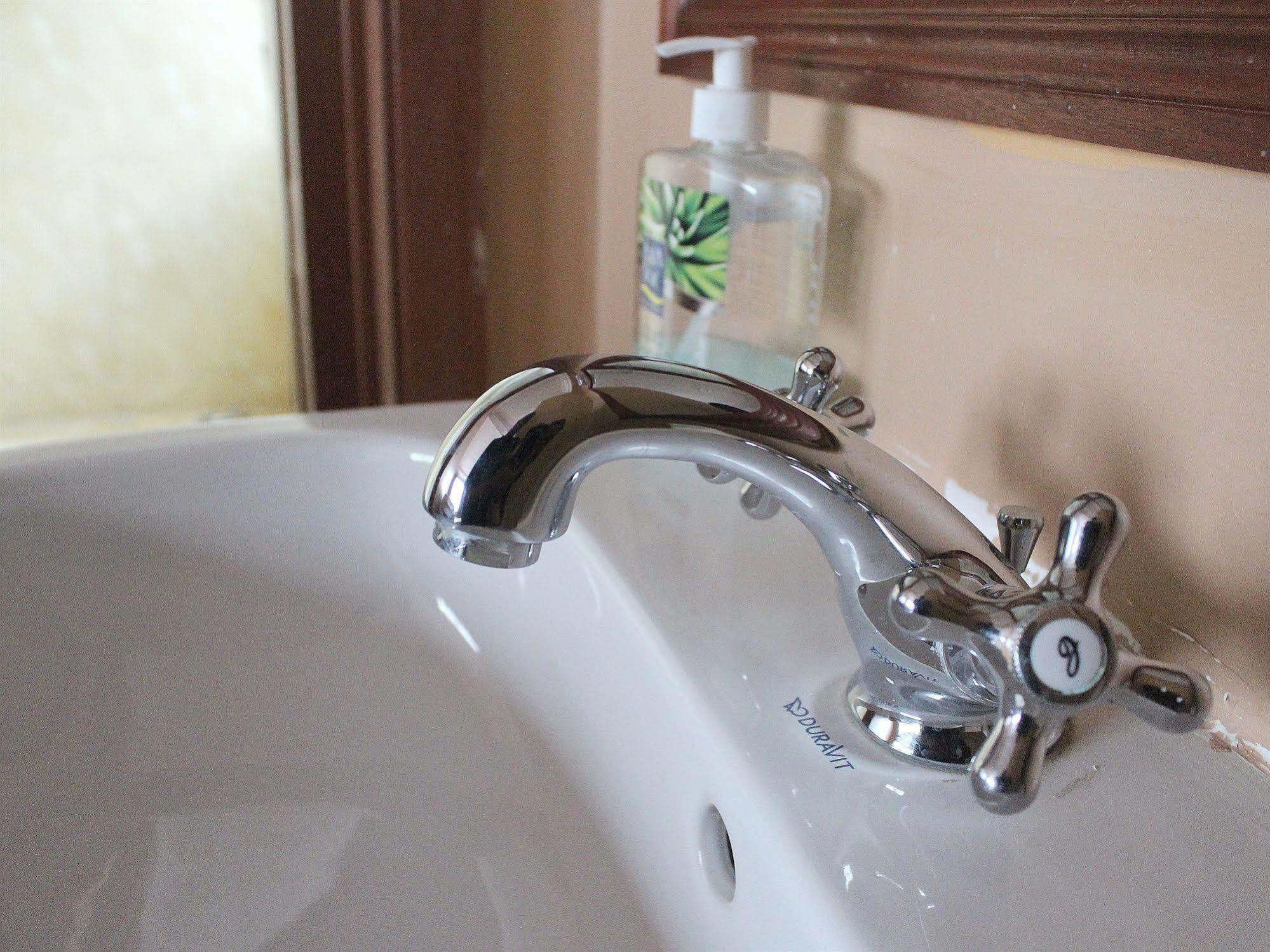 Sunrise B&B ไนโรบี ภายนอก รูปภาพ
